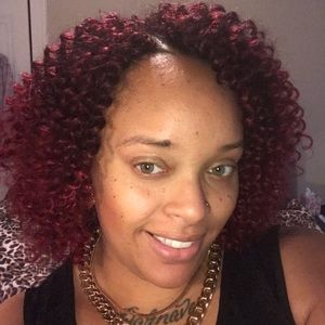 Meet your Posher, Deonna